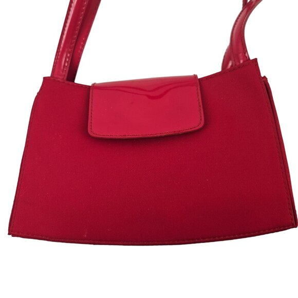 Liz Claiborne Red Shoulder Bag 100 Percent Polyester with PVC Trim Made in China - Picture 3 of 8